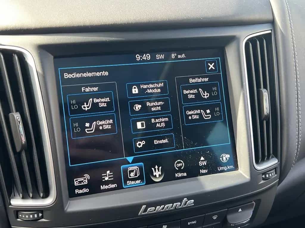 Maserati Levante S Q4 Vollausstattung - Neuwagenzustand ! 10/2017-photo-20