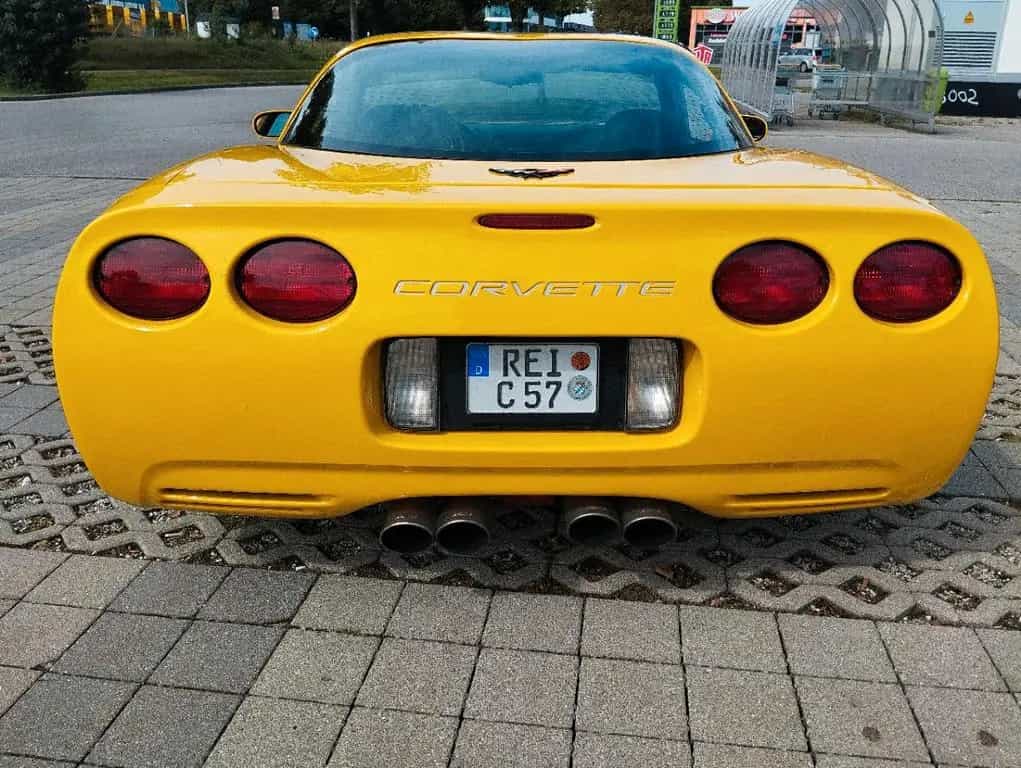 Corvette C5 5.7 Coupé Automatik 03/2000-photo-2