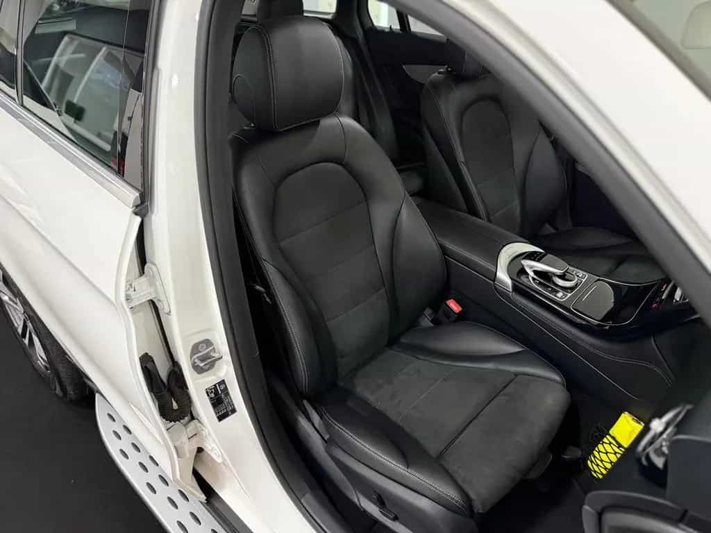 Mercedes-Benz GLC 220 d 4M AMG INT.*PANO*360*STHZ*TOTW*LED*BUR 07/2018-photo-24