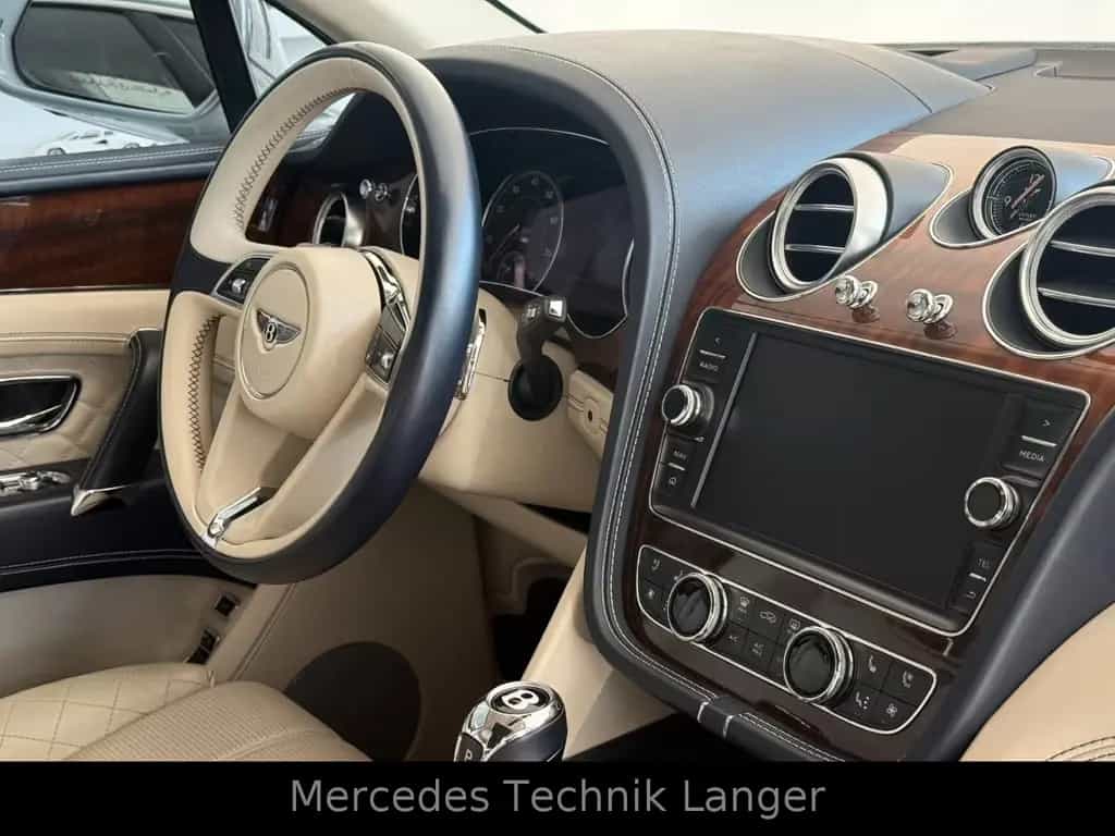 Bentley Bentayga 6.0 W12 MULINER/CARBON 06/2017-photo-20