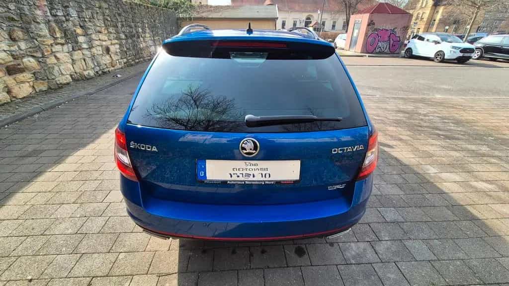 Skoda Octavia 2.0 TSI DSG RS 230 Combi RS 09/2017-photo-5