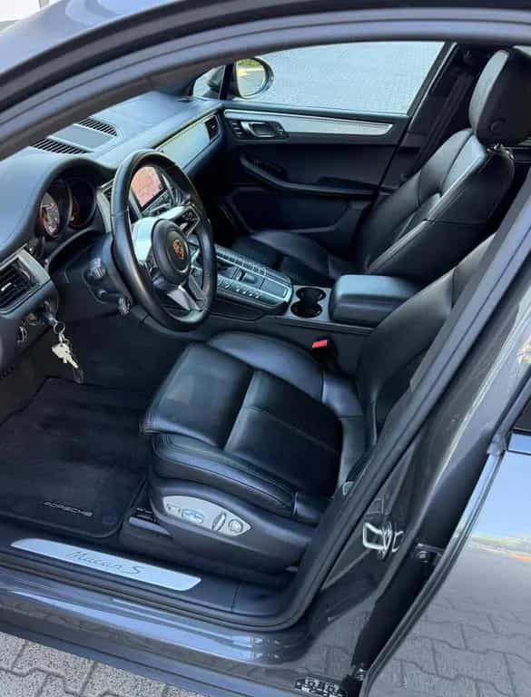 Porsche Macan S Diesel 08/2017-photo-10