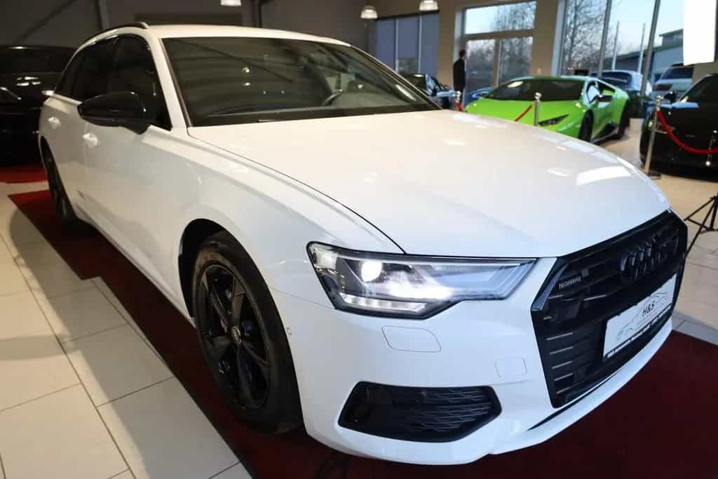 Audi A6 Avant 40 TDI quattro sport Black-Optik 03/2023-photo-1