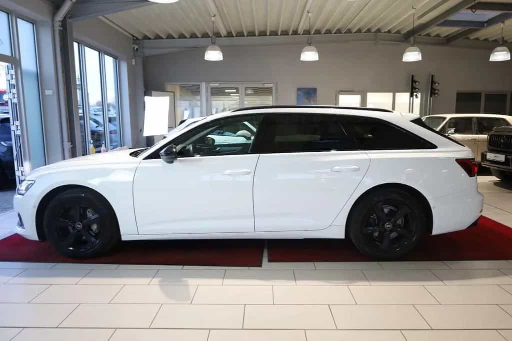 Audi A6 Avant 40 TDI quattro sport Black-Optik 03/2023-photo-2