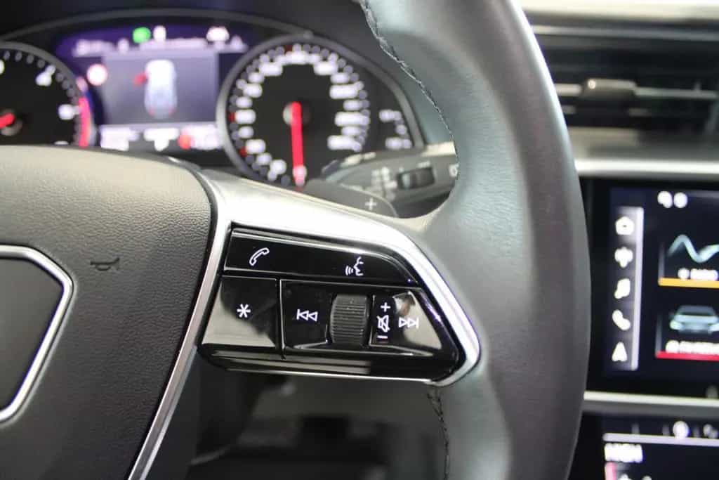 Audi A6 Avant 40 TDI quattro sport Black-Optik 03/2023-photo-20