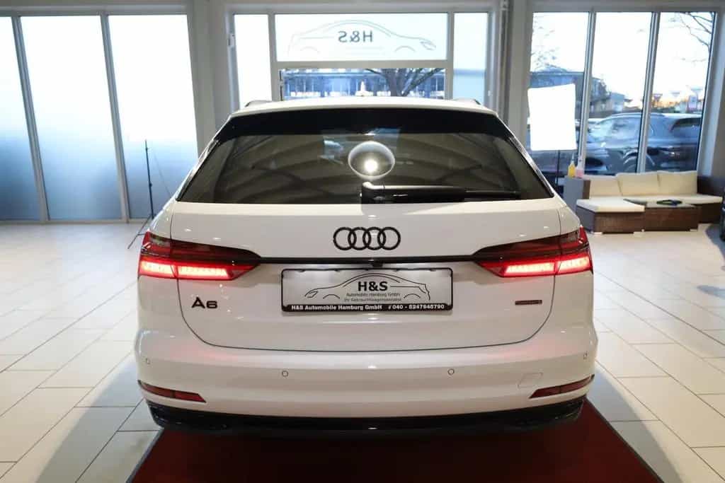 Audi A6 Avant 40 TDI quattro sport Black-Optik 03/2023-photo-6