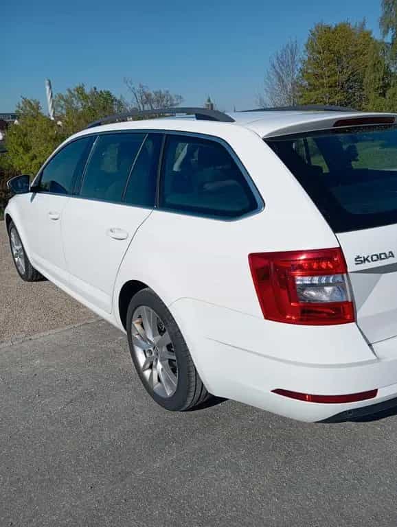 Skoda Octavia 1.5 TSI ACT Style Combi Style 03/2018-photo-4