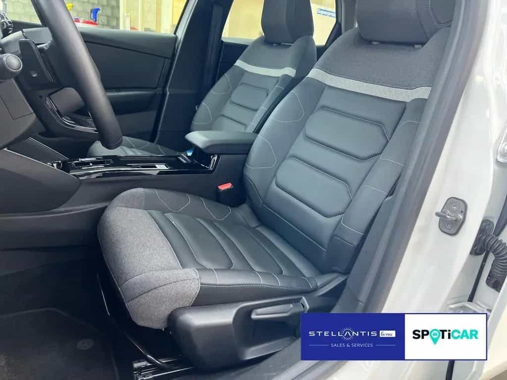Citroën C4 1.2 PureTech Lim. Max 130 NAV*SHZ 03/2024-photo-8