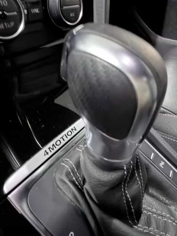 Volkswagen Golf 7. R BMT 4Motion ( Navi * SHZ * PDC ) 05/2014-photo-23