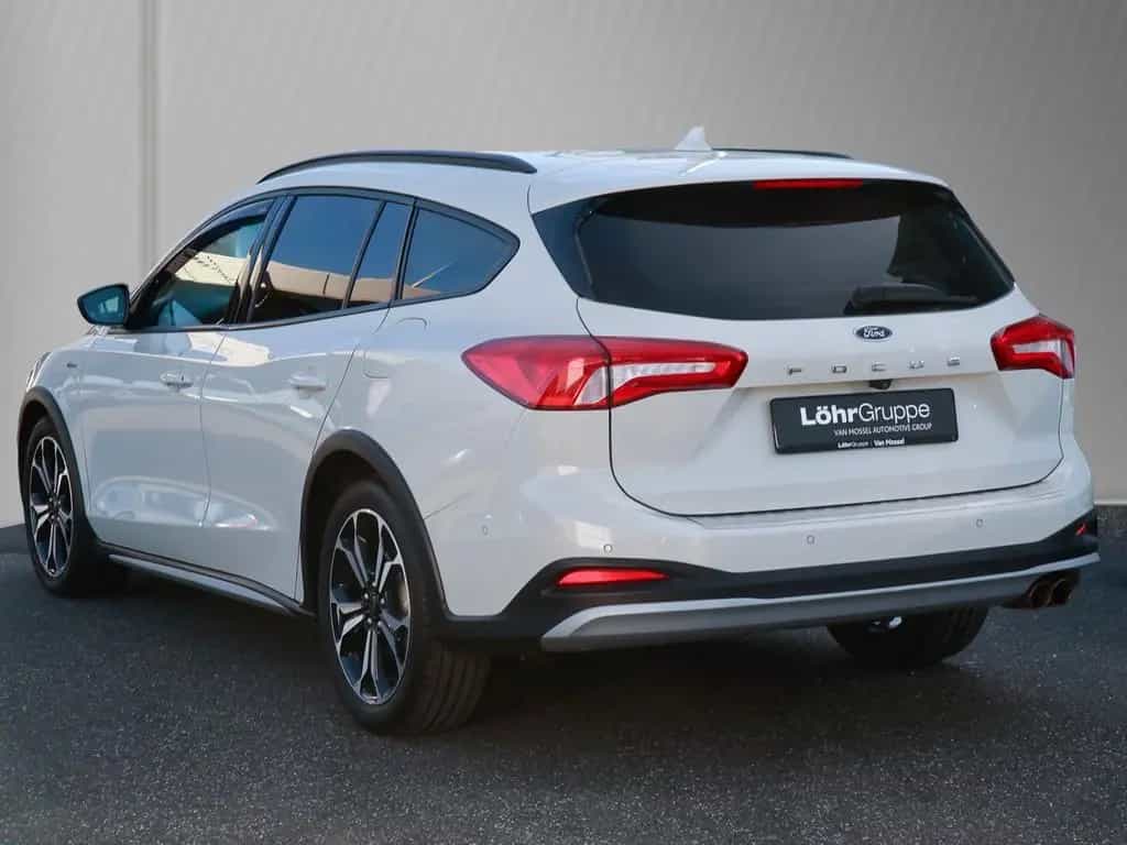 Ford Focus Turnier 1.5 EcoBoost Active Navi/LED/RFK 12/2018-photo-3