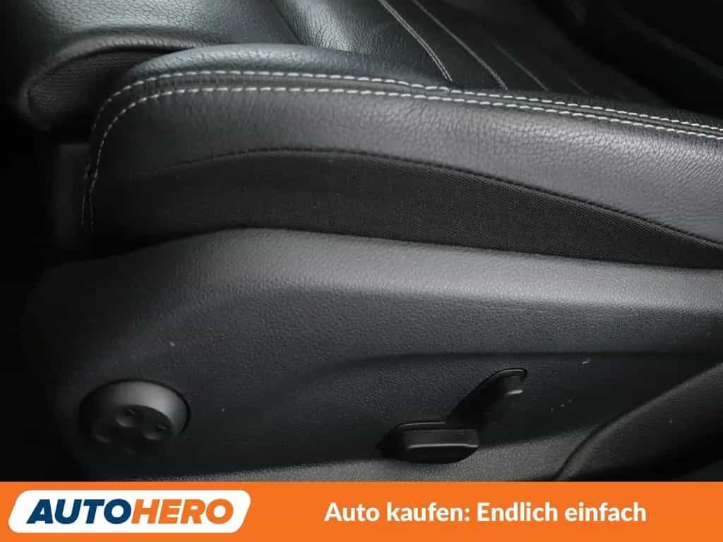 Mercedes-Benz C-Class C 43 AMG 4Matic Aut.*NAVI*HUD*CAM*TEMPO 09/2016-photo-32