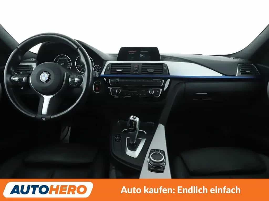 BMW 3 Series 330i M Sport Aut.*NAVI*LED*TEMPO*PANO*PDC*SHZ* 04/2019-photo-10