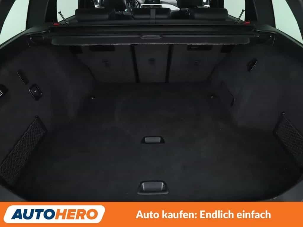 BMW 3 Series 330i M Sport Aut.*NAVI*LED*TEMPO*PANO*PDC*SHZ* 04/2019-photo-16