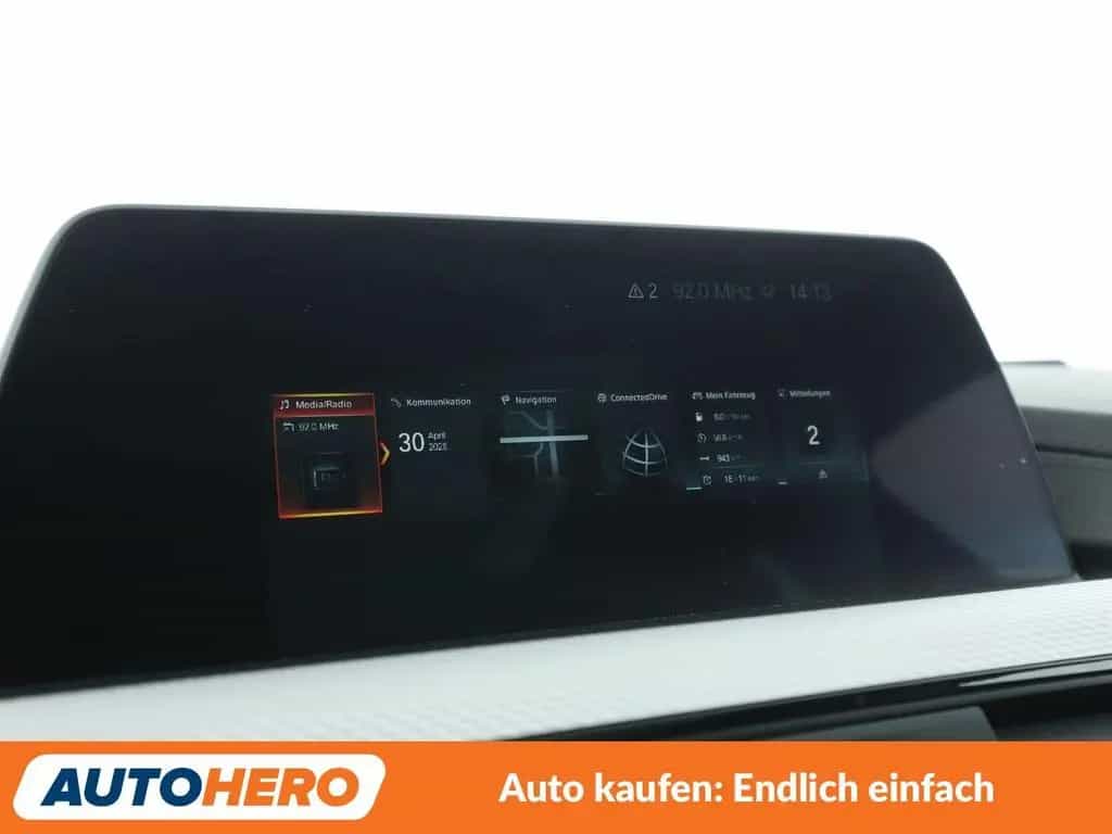 BMW 3 Series 330i M Sport Aut.*NAVI*LED*TEMPO*PANO*PDC*SHZ* 04/2019-photo-20