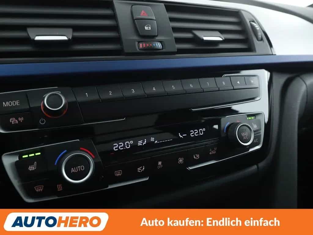 BMW 3 Series 330i M Sport Aut.*NAVI*LED*TEMPO*PANO*PDC*SHZ* 04/2019-photo-21