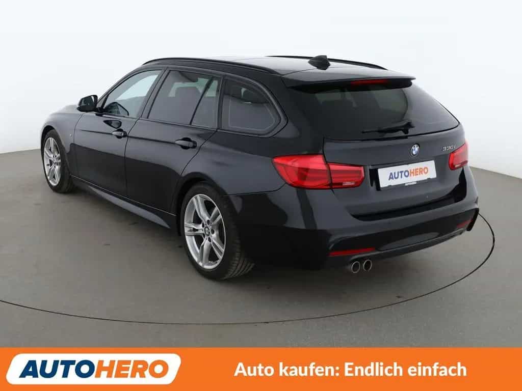 BMW 3 Series 330i M Sport Aut.*NAVI*LED*TEMPO*PANO*PDC*SHZ* 04/2019-photo-3