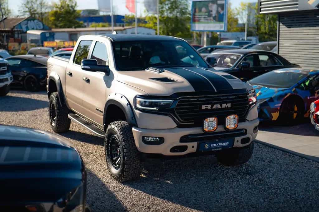 Dodge RAM 5.7 V8 HEMI 4x4 NIGHT GT SPORT Offroad 19% 10/2022-photo-17