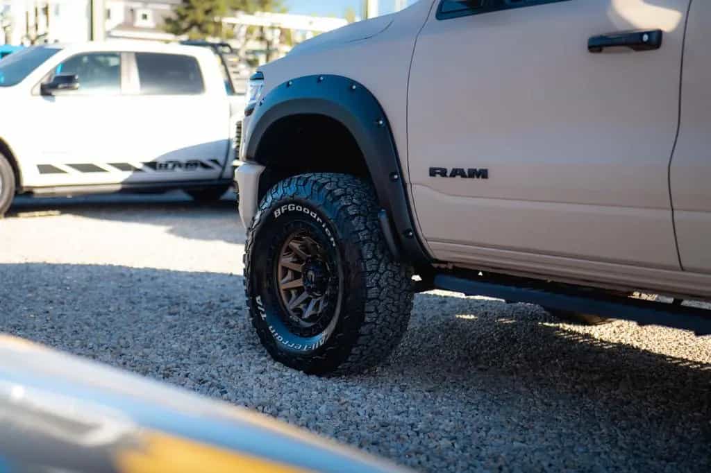 Dodge RAM 5.7 V8 HEMI 4x4 NIGHT GT SPORT Offroad 19% 10/2022-photo-22