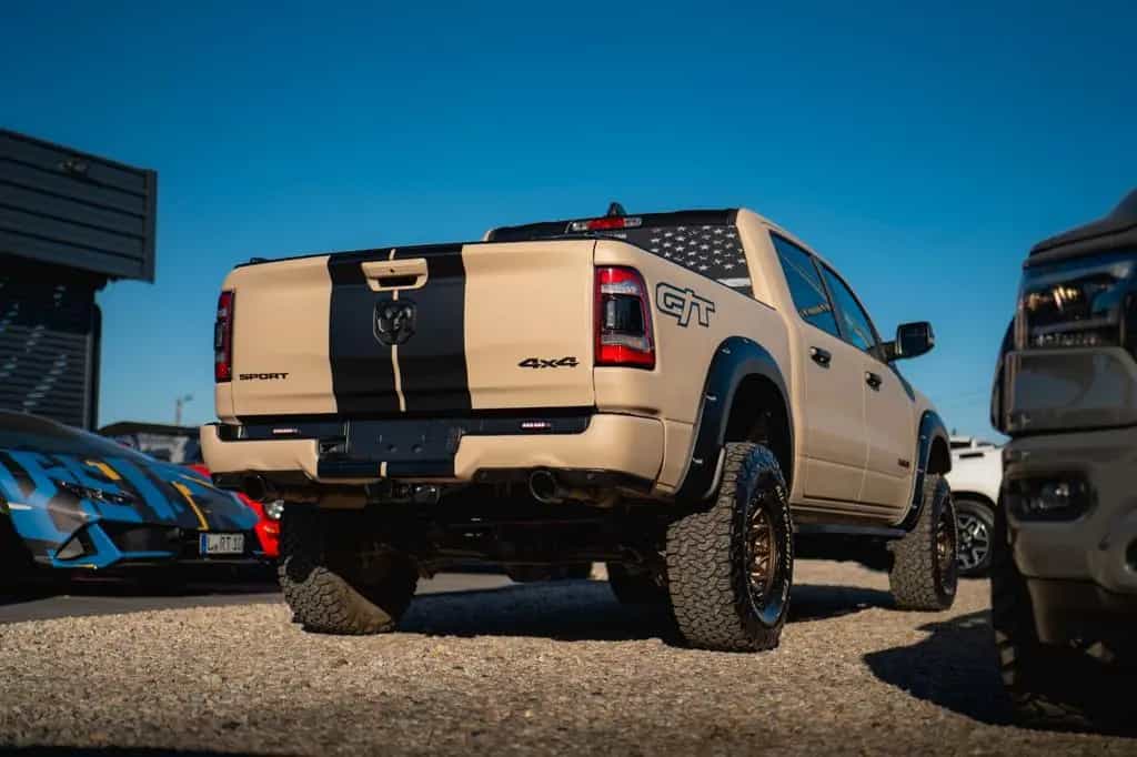 Dodge RAM 5.7 V8 HEMI 4x4 NIGHT GT SPORT Offroad 19% 10/2022-photo-25