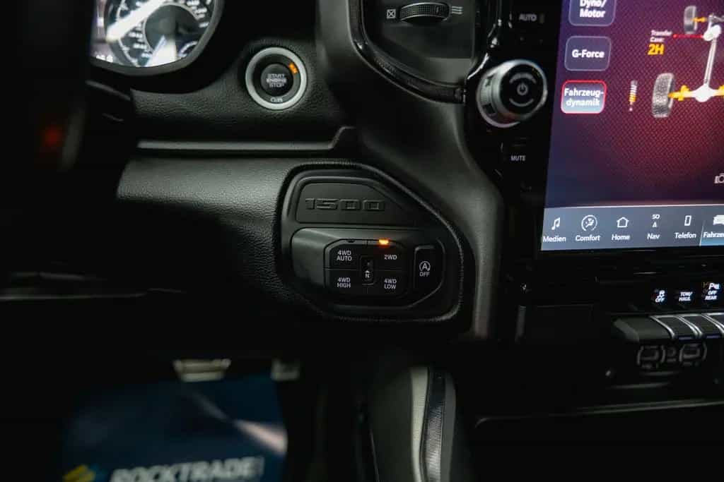 Dodge RAM 5.7 V8 HEMI 4x4 NIGHT GT SPORT Offroad 19% 10/2022-photo-32