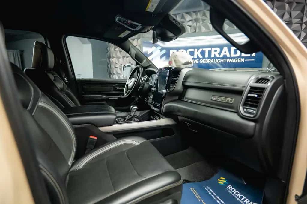 Dodge RAM 5.7 V8 HEMI 4x4 NIGHT GT SPORT Offroad 19% 10/2022-photo-45