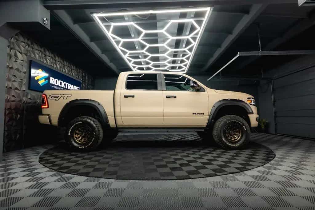 Dodge RAM 5.7 V8 HEMI 4x4 NIGHT GT SPORT Offroad 19% 10/2022-photo-6