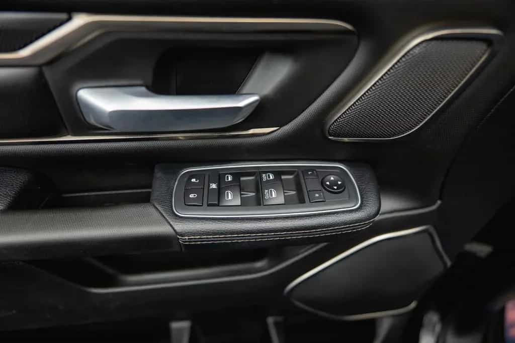 Dodge RAM 5.7 V8 HEMI 4x4 REBEL LIMITED RamBox ACC 19% 01/2021-photo-37