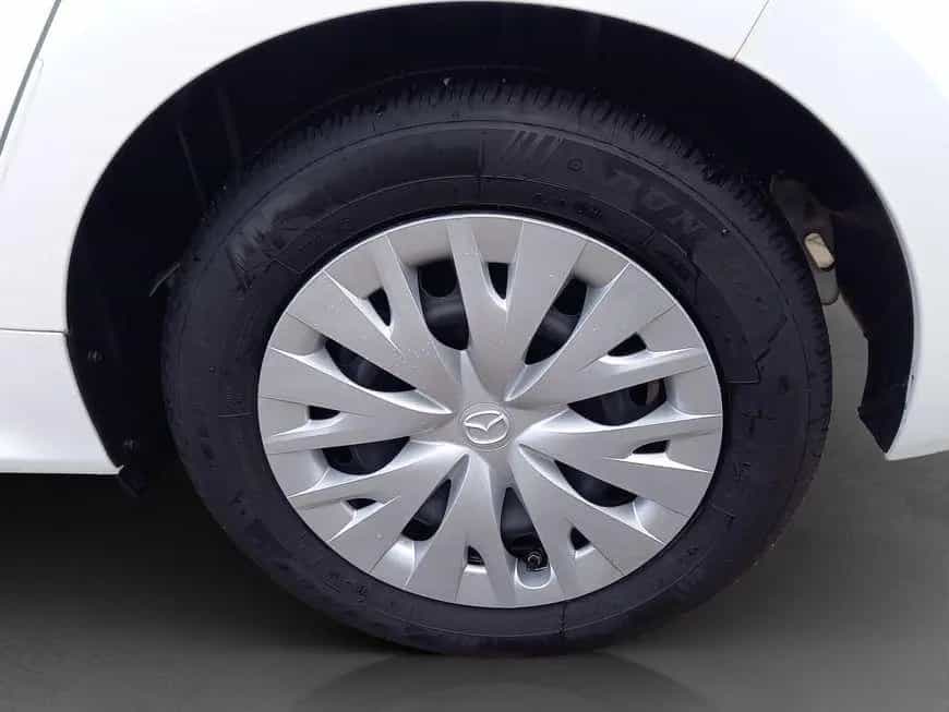 Mazda 2 Hybrid 1.5 VVT-i 116 CVT PURE 01/2023-photo-24
