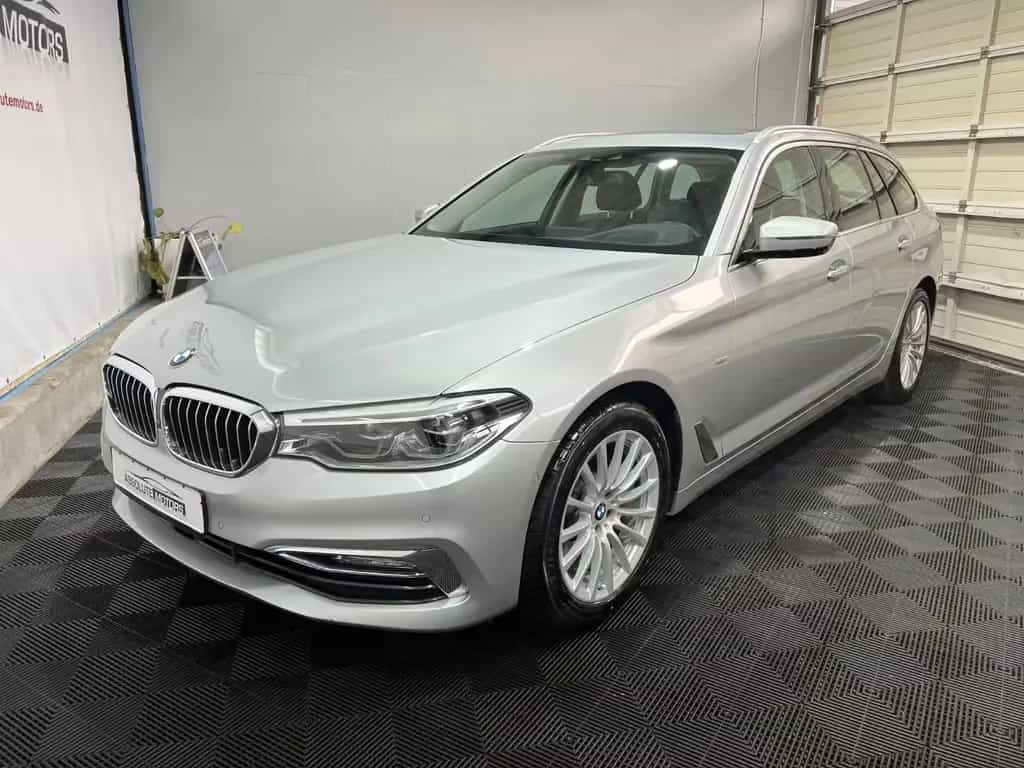 BMW 530 d Touring Luxury Line *Standhzg *HUD *LED-SW 08/2017-photo-0