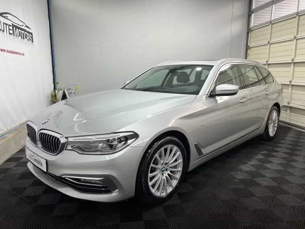 BMW 530 d Touring Luxury Line *Standhzg *HUD *LED-SW 08/2017-photo-1