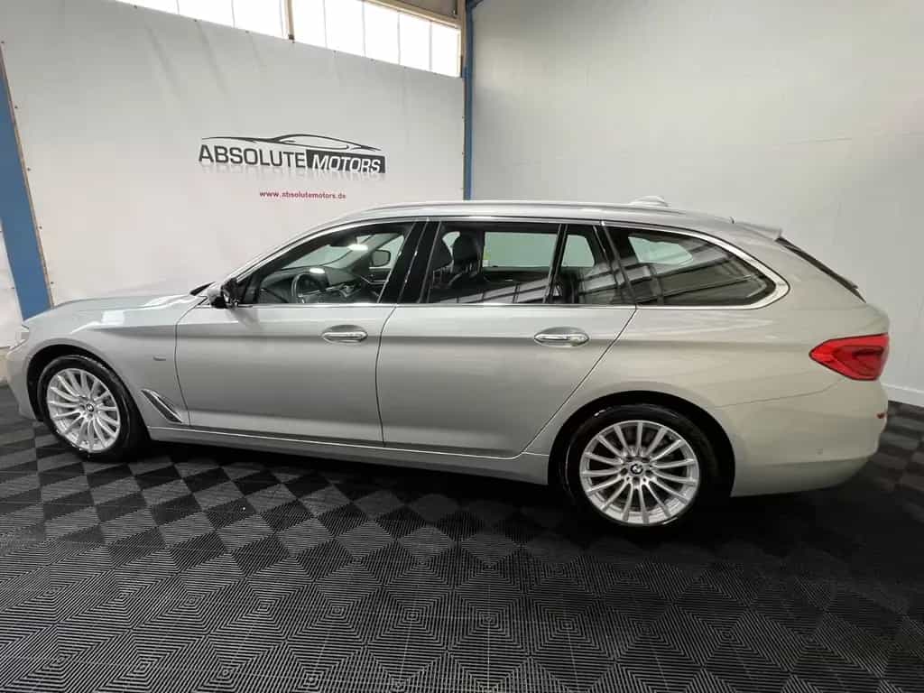 BMW 530 d Touring Luxury Line *Standhzg *HUD *LED-SW 08/2017-photo-3