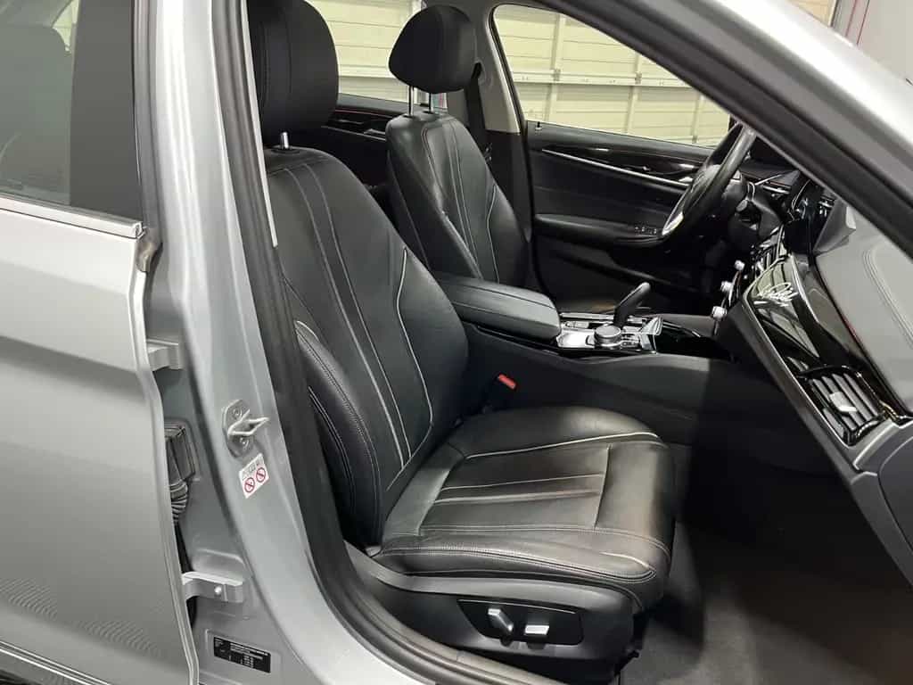 BMW 530 d Touring Luxury Line *Standhzg *HUD *LED-SW 08/2017-photo-44