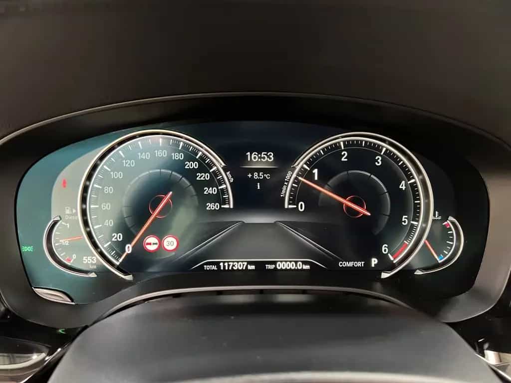 BMW 530 d Touring Luxury Line *Standhzg *HUD *LED-SW 08/2017-photo-46
