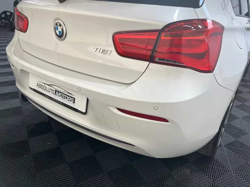 BMW 116 i Sport Line *LED-SW *Navi *Garantie 02/2018-photo-10