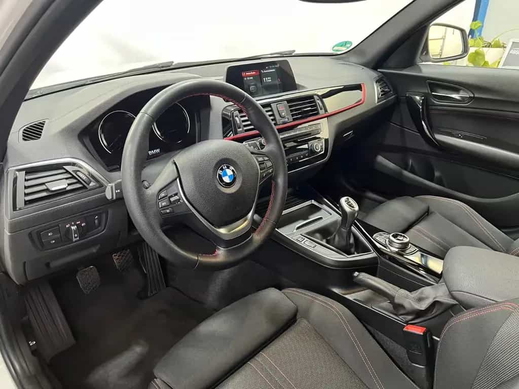 BMW 116 i Sport Line *LED-SW *Navi *Garantie 02/2018-photo-13