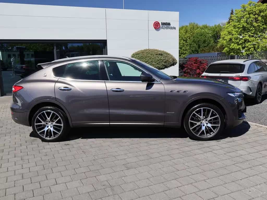 Maserati Levante S Q4 /// ZEGNA /// Edition-B&W-Pano-Kam. 02/2018-photo-10