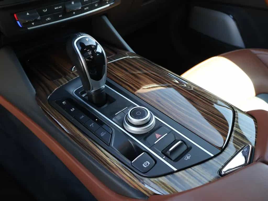 Maserati Levante S Q4 /// ZEGNA /// Edition-B&W-Pano-Kam. 02/2018-photo-16