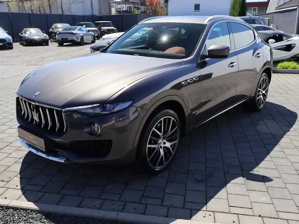 Maserati Levante S Q4 /// ZEGNA /// Edition-B&W-Pano-Kam. 02/2018-photo-5