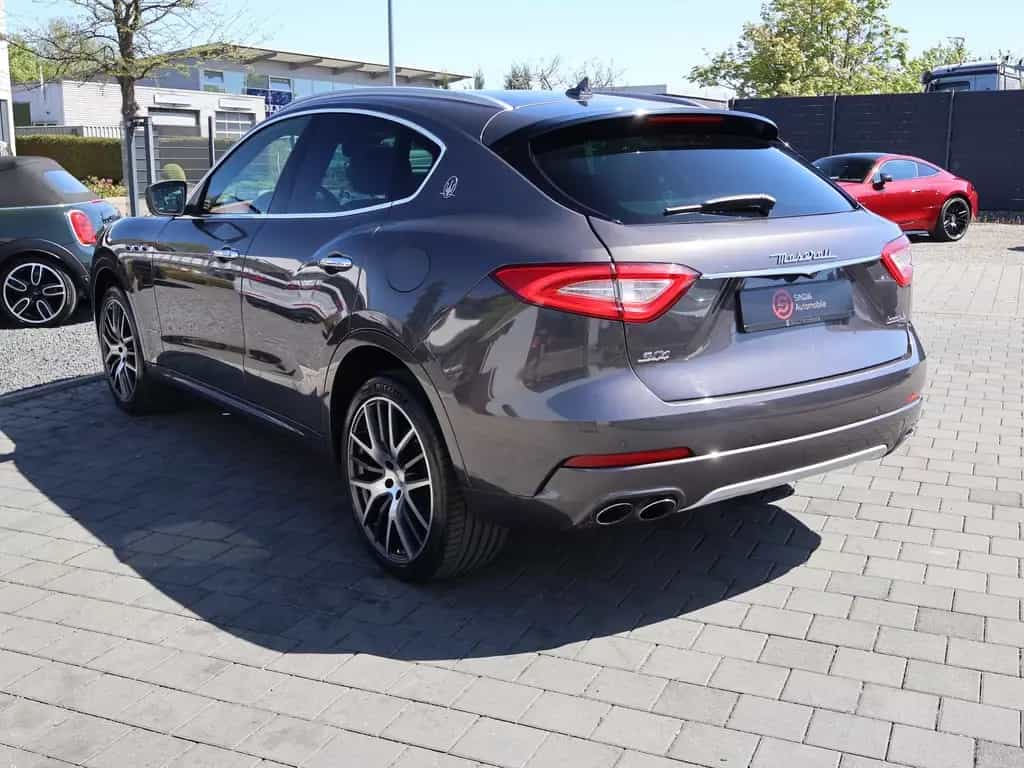 Maserati Levante S Q4 /// ZEGNA /// Edition-B&W-Pano-Kam. 02/2018-photo-7