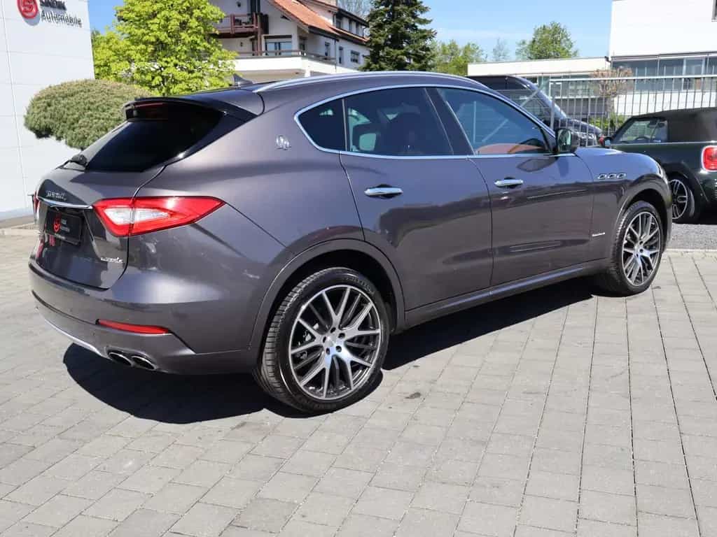 Maserati Levante S Q4 /// ZEGNA /// Edition-B&W-Pano-Kam. 02/2018-photo-9