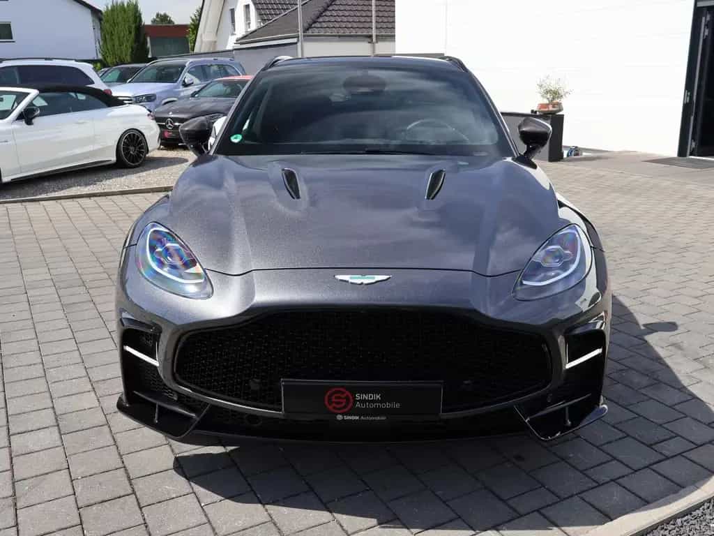 Aston Martin DBX S by -Q- Pano-Mesh Grill-ACC-360°-Carbon 03/2026-photo-3