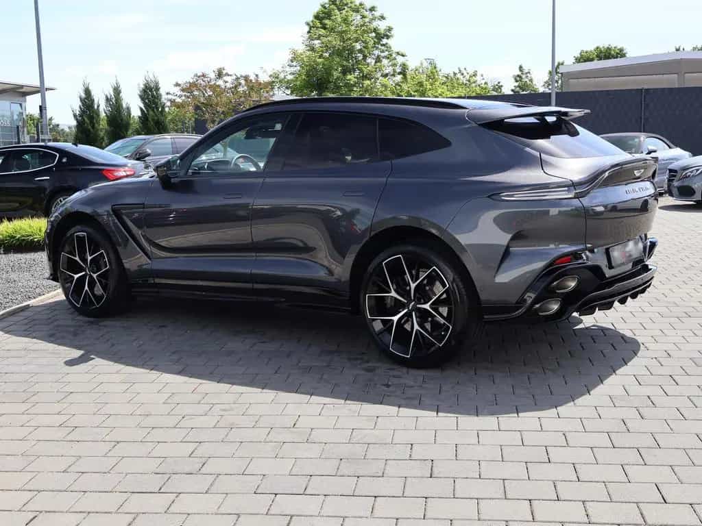 Aston Martin DBX S by -Q- Pano-Mesh Grill-ACC-360°-Carbon 03/2026-photo-5