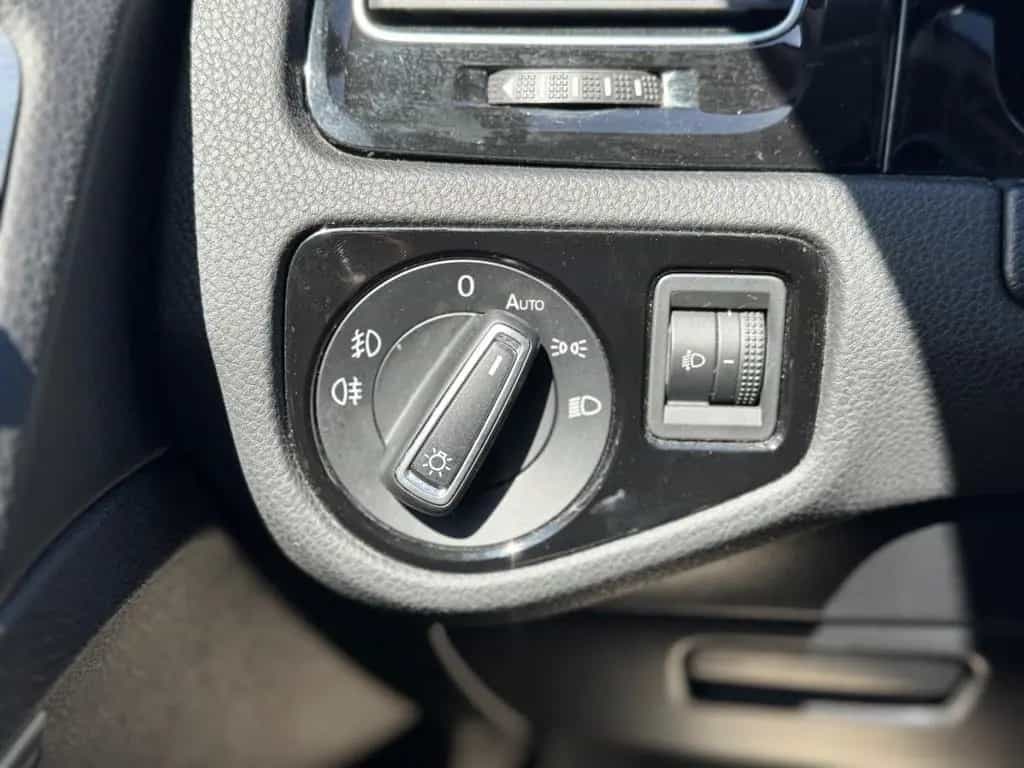 Volkswagen Golf VII 1.4 TSI Lim. Cup BMT*SCHIEBEDACH*TEMPO* 07/2014-photo-16
