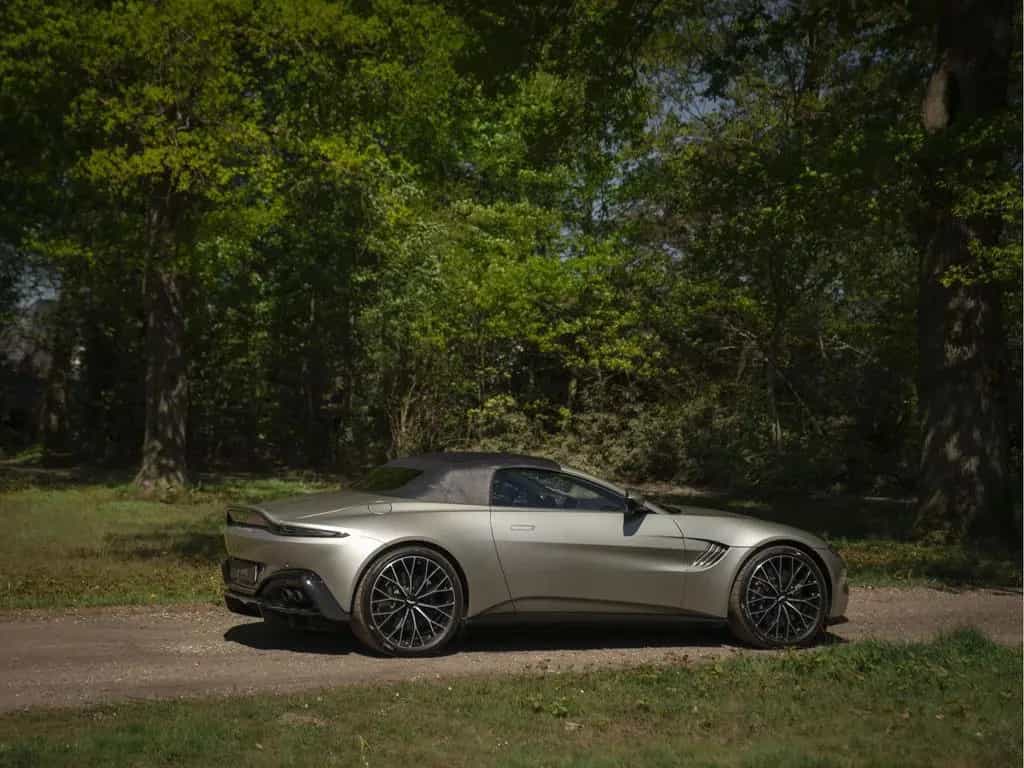 Aston Martin V8 Vantage Roadster 4.0 01/2022-photo-23