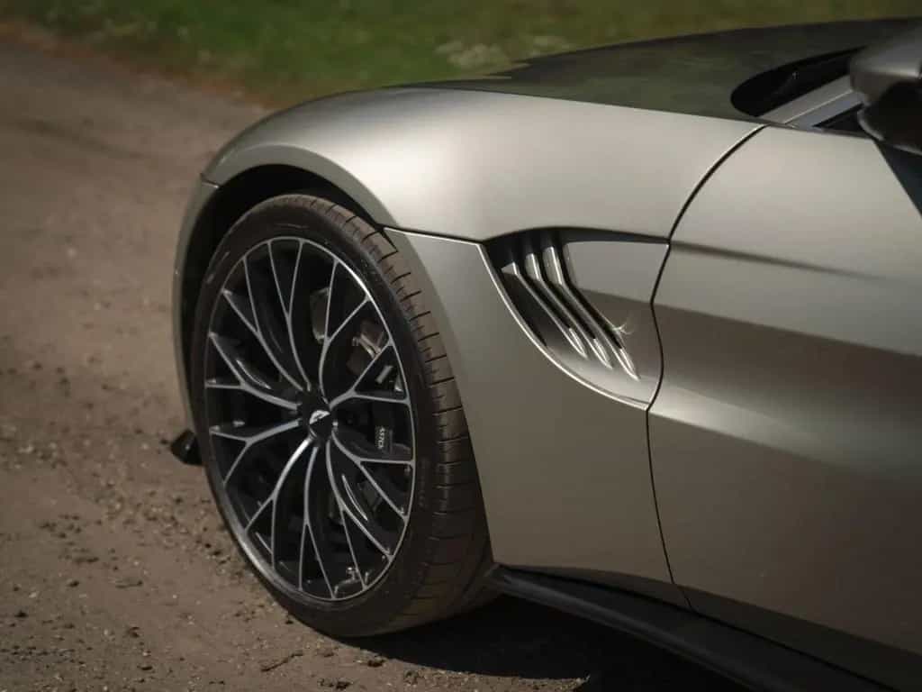 Aston Martin V8 Vantage Roadster 4.0 01/2022-photo-25