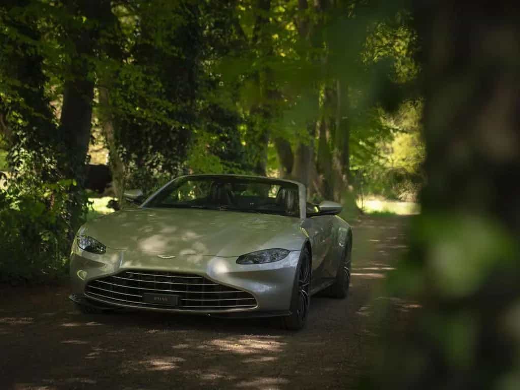 Aston Martin V8 Vantage Roadster 4.0 01/2022-photo-39