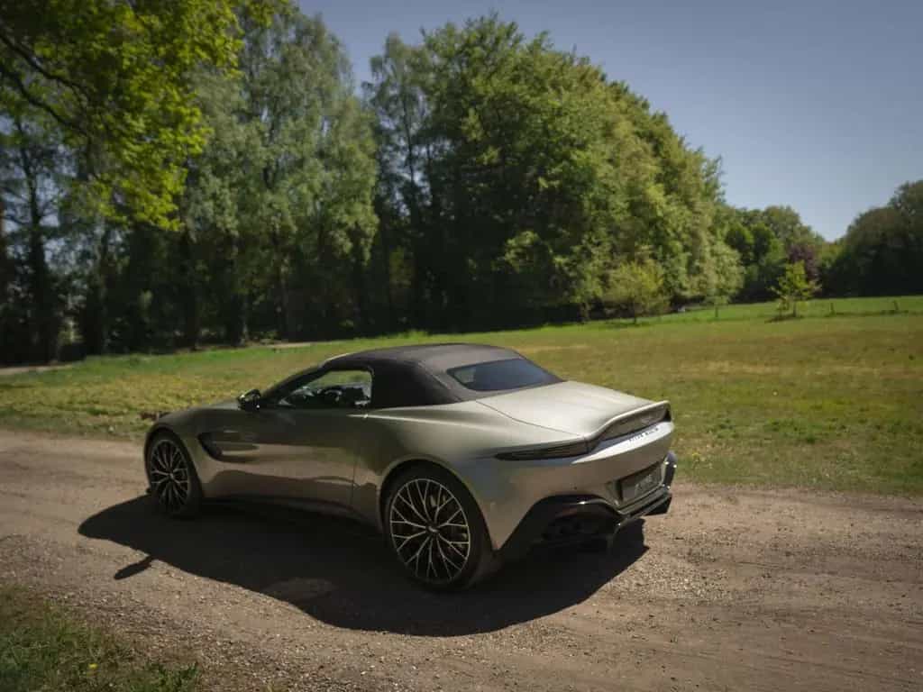 Aston Martin V8 Vantage Roadster 4.0 01/2022-photo-4