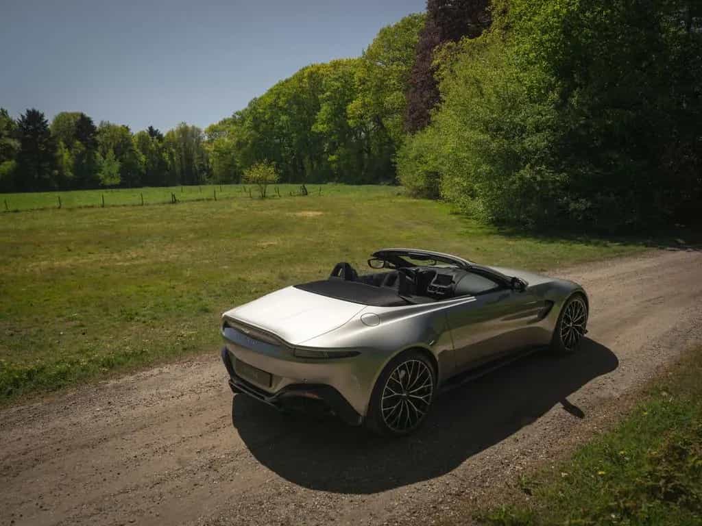 Aston Martin V8 Vantage Roadster 4.0 01/2022-photo-45