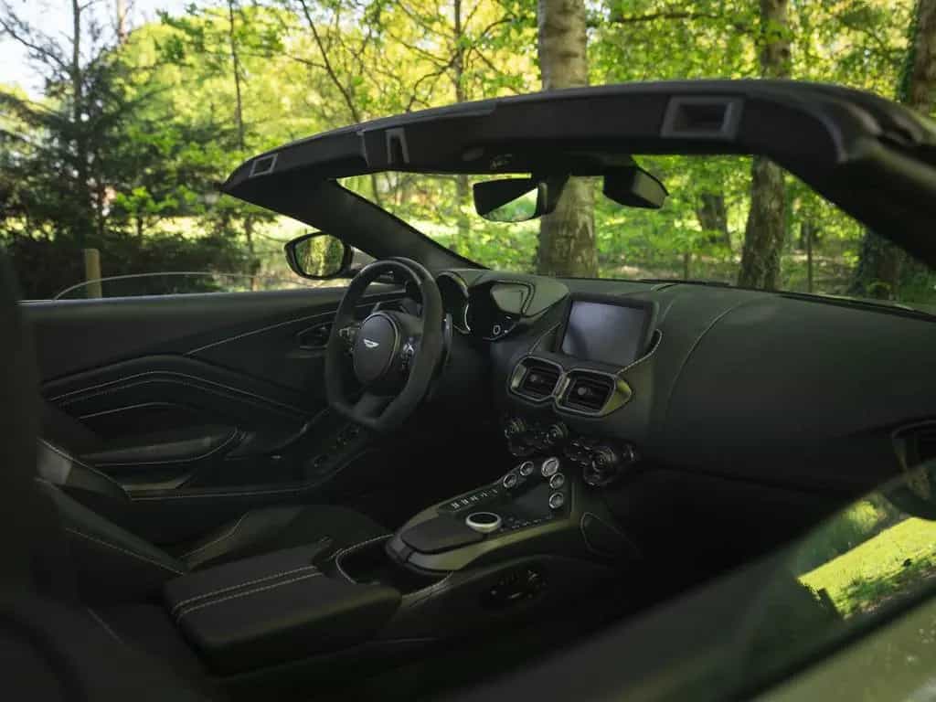 Aston Martin V8 Vantage Roadster 4.0 01/2022-photo-8