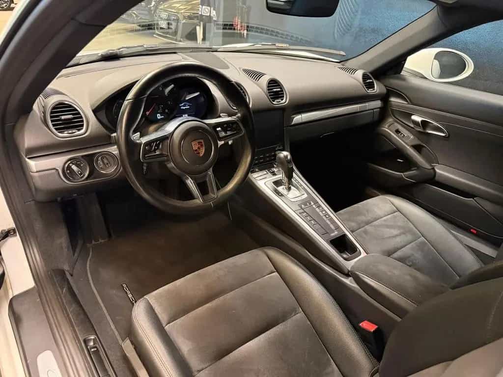 Porsche 718 Cayman 2.0 05/2019-photo-8